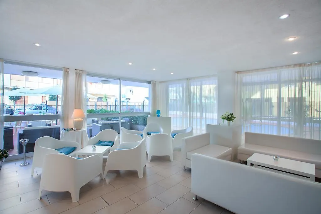 Hotel Mario Cesenatico 3*,